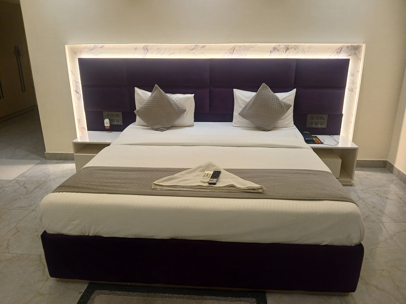 Royal Bath Suite — view 2